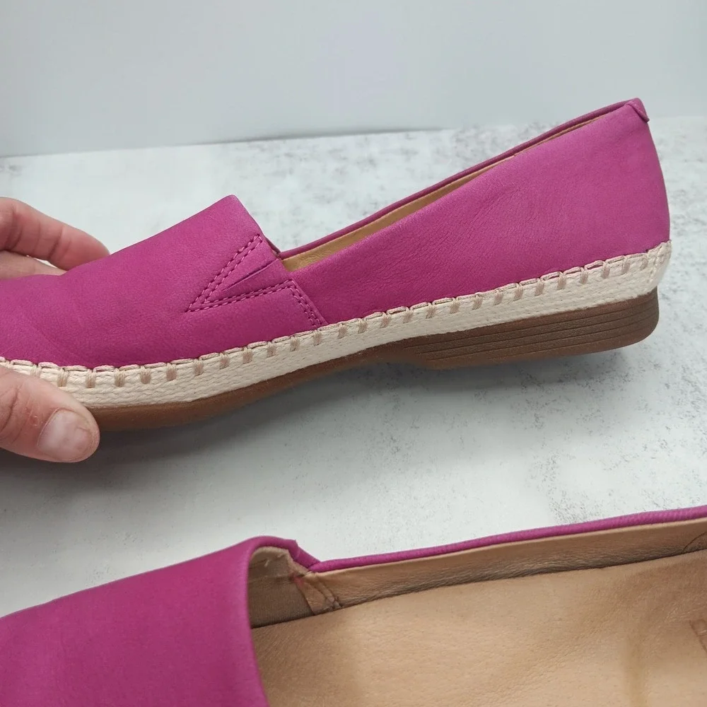 Dansko Lesley Espadrille Flats 40 9.5 Fuschia Leather SlipOn Boho Modern Comfort